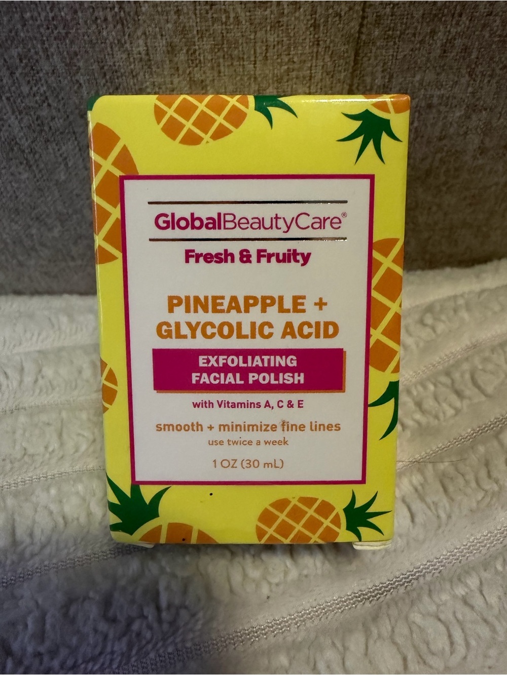 GlobalBeautyCare Pineapple + Glycolic Acid Exfoliating Facial Peel - Yellow